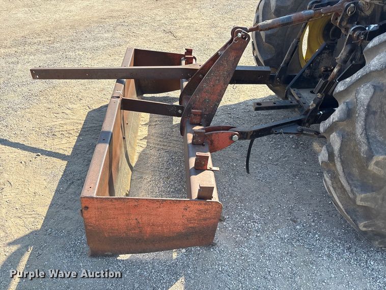 image for item FI0009 2005 John Deere 5303 tractor