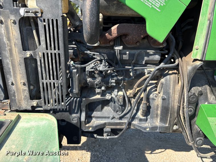 image for item FI0009 2005 John Deere 5303 tractor