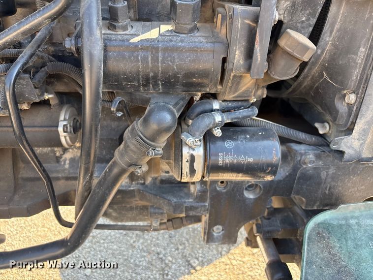 image for item FI0009 2005 John Deere 5303 tractor