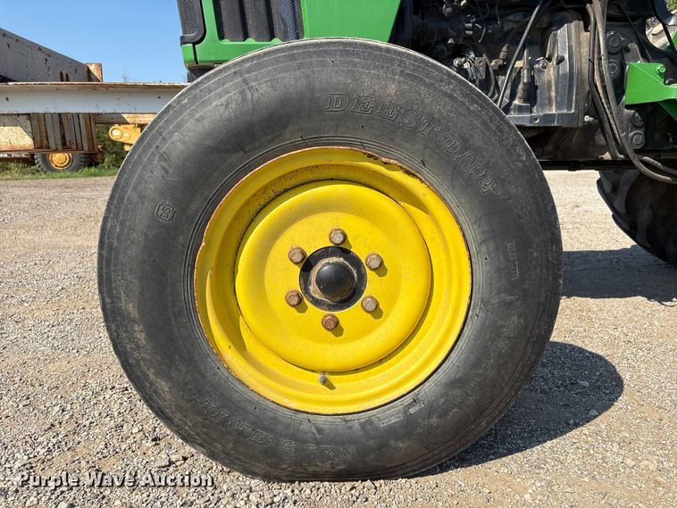 image for item FI0009 2005 John Deere 5303 tractor