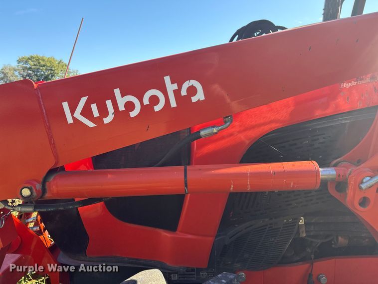 image for item FI0016 2023 Kubota M5-111HDC MFWD tractor