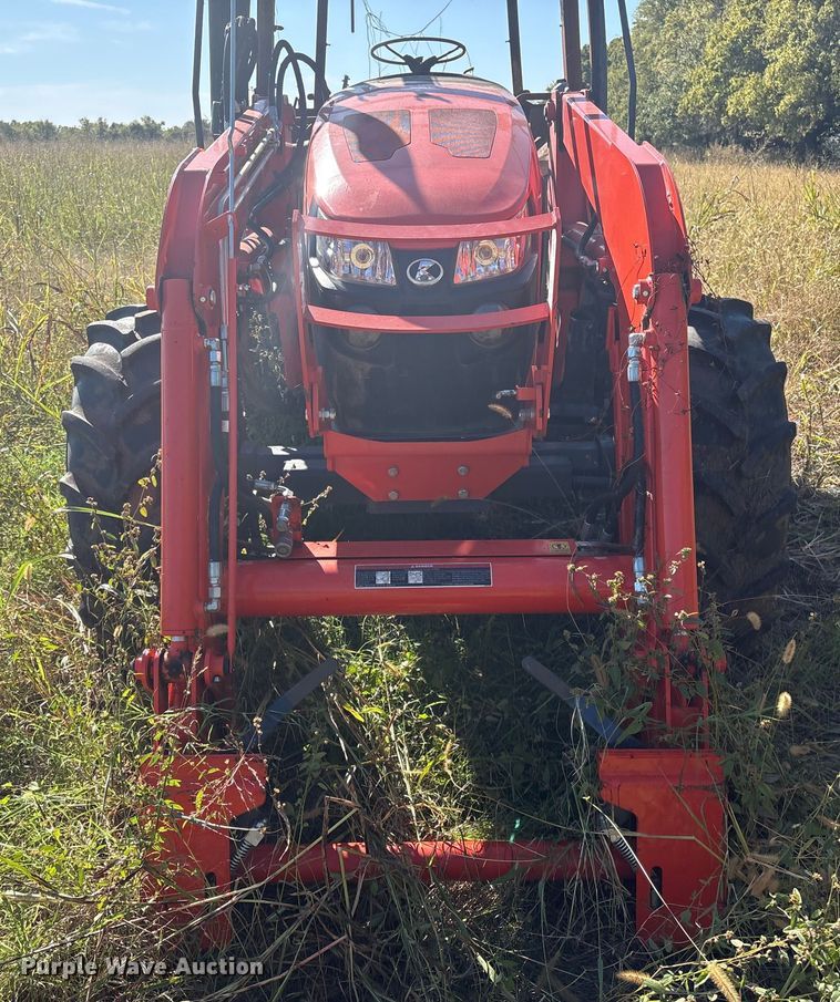 image for item FI0016 2023 Kubota M5-111HDC MFWD tractor