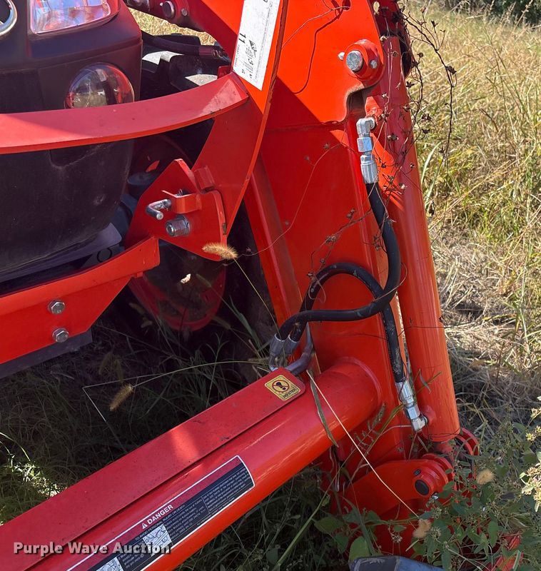 image for item FI0016 2023 Kubota M5-111HDC MFWD tractor