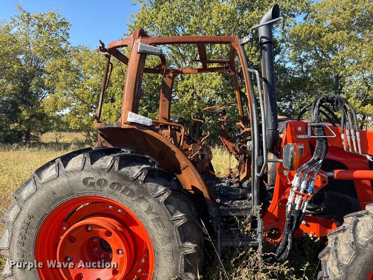 image for item FI0016 2023 Kubota M5-111HDC MFWD tractor