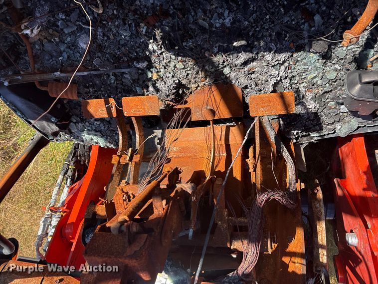 image for item FI0016 2023 Kubota M5-111HDC MFWD tractor