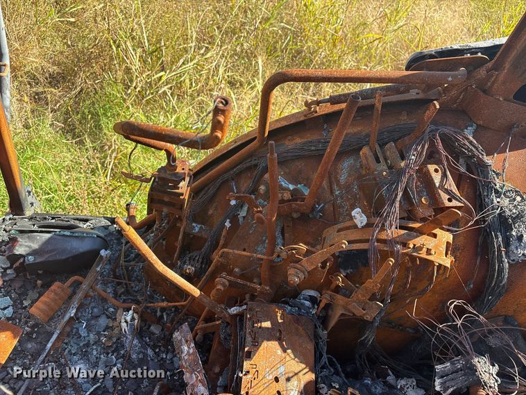 image for item FI0016 2023 Kubota M5-111HDC MFWD tractor