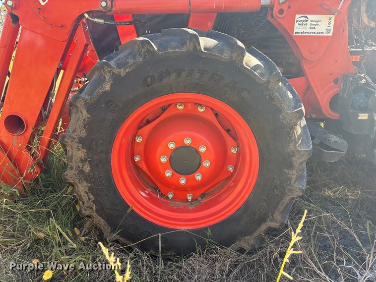 image for item FI0016 2023 Kubota M5-111HDC MFWD tractor