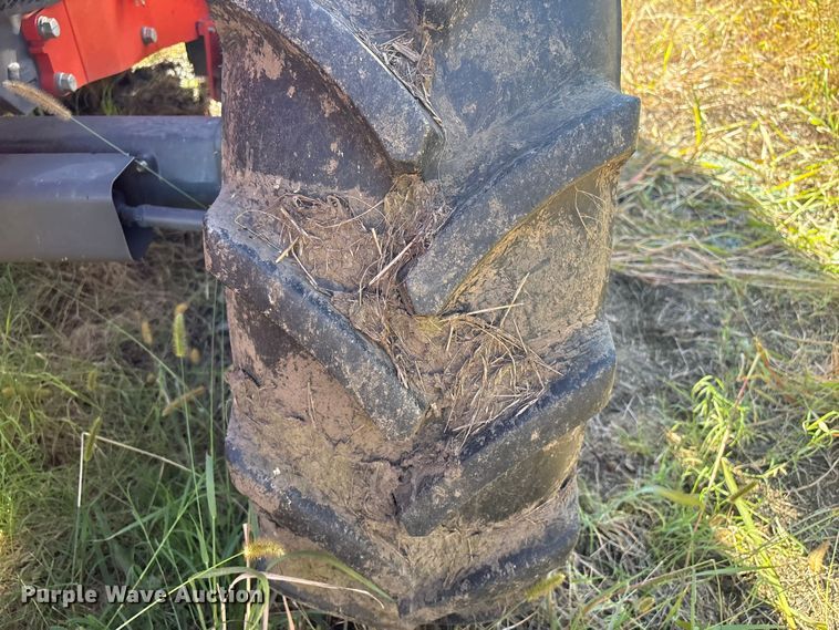 image for item FI0016 2023 Kubota M5-111HDC MFWD tractor