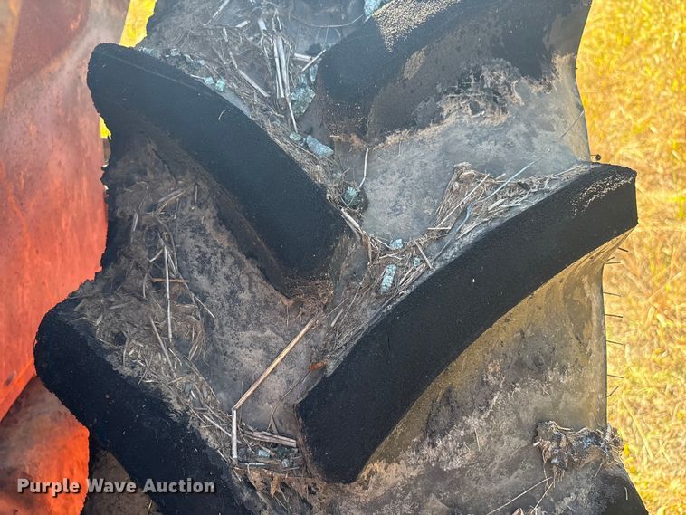 image for item FI0016 2023 Kubota M5-111HDC MFWD tractor