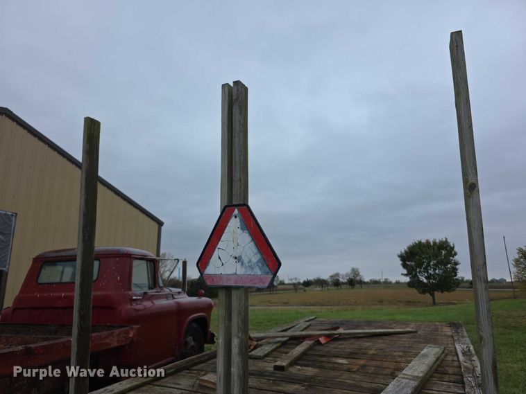 image for item FI0609 Hay wagon