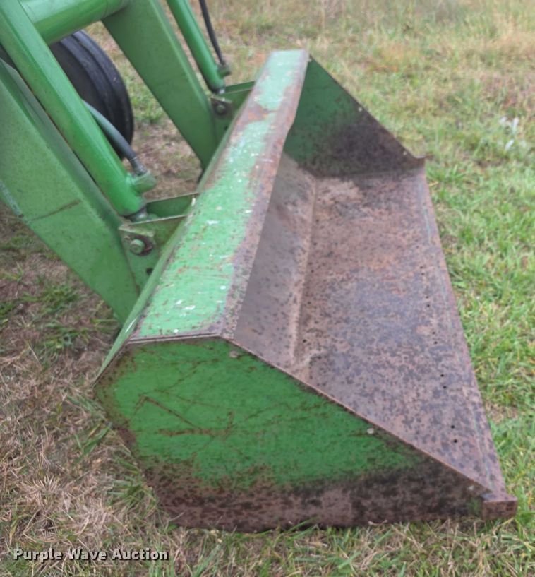 image for item FI0614 1963 John Deere 3010 tractor