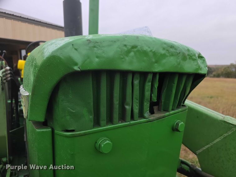 image for item FI0614 1963 John Deere 3010 tractor