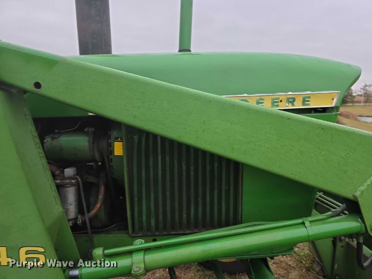 image for item FI0614 1963 John Deere 3010 tractor