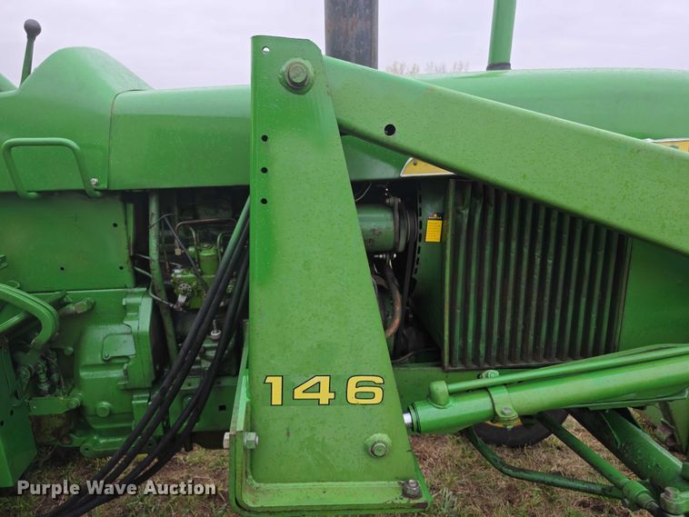 image for item FI0614 1963 John Deere 3010 tractor