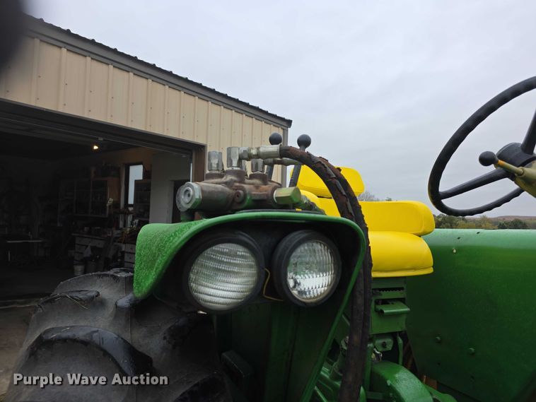 image for item FI0614 1963 John Deere 3010 tractor