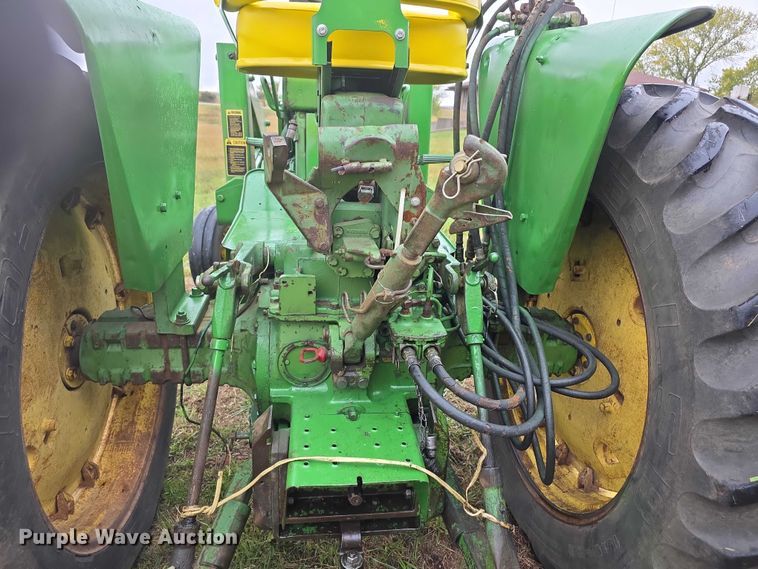 image for item FI0614 1963 John Deere 3010 tractor