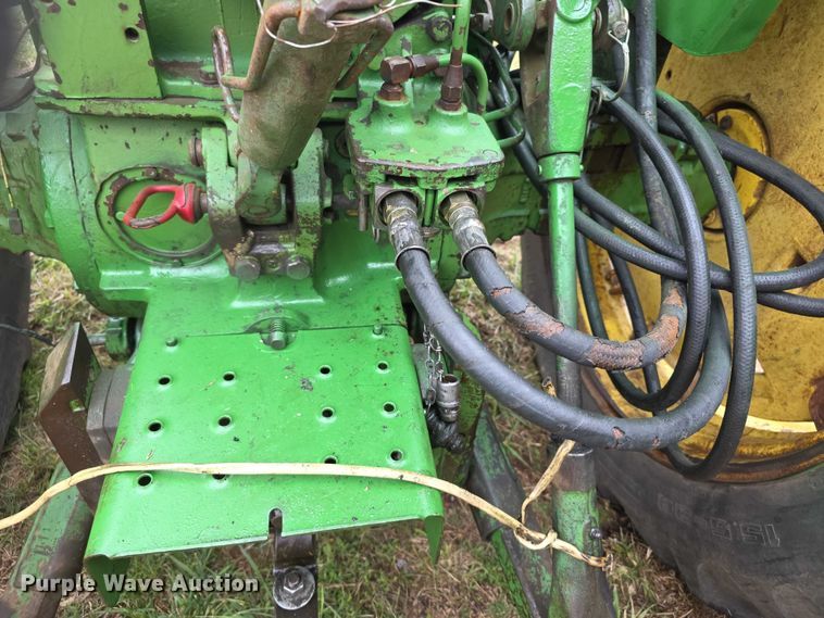 image for item FI0614 1963 John Deere 3010 tractor