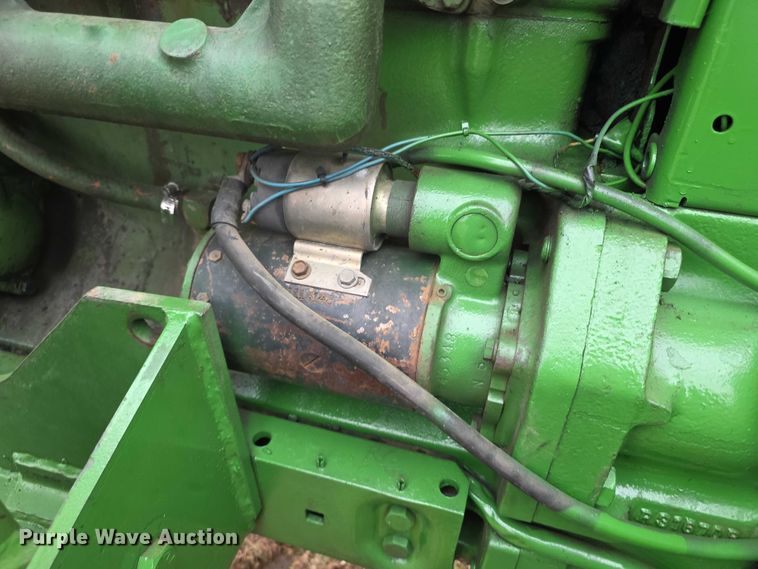 image for item FI0614 1963 John Deere 3010 tractor