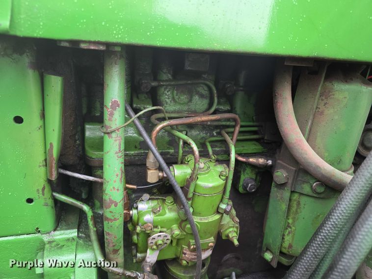 image for item FI0614 1963 John Deere 3010 tractor