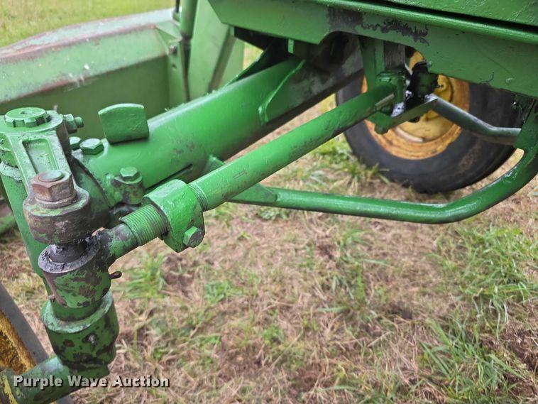 image for item FI0614 1963 John Deere 3010 tractor