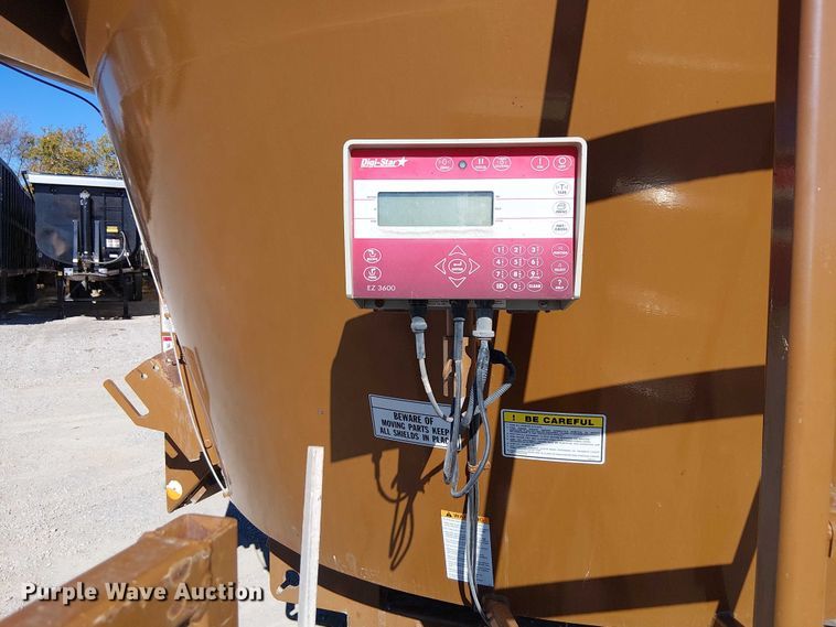 image for item FK0540 Kirby LP1400  bale processor