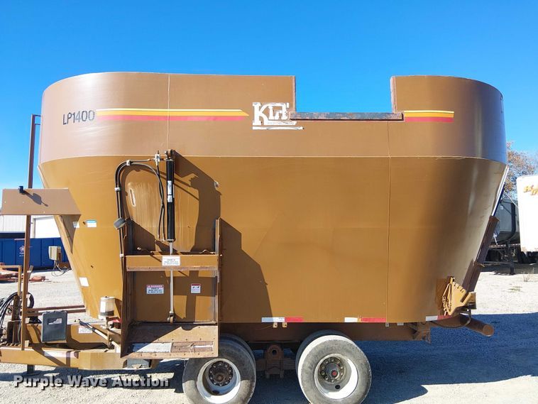 image for item FK0540 Kirby LP1400  bale processor