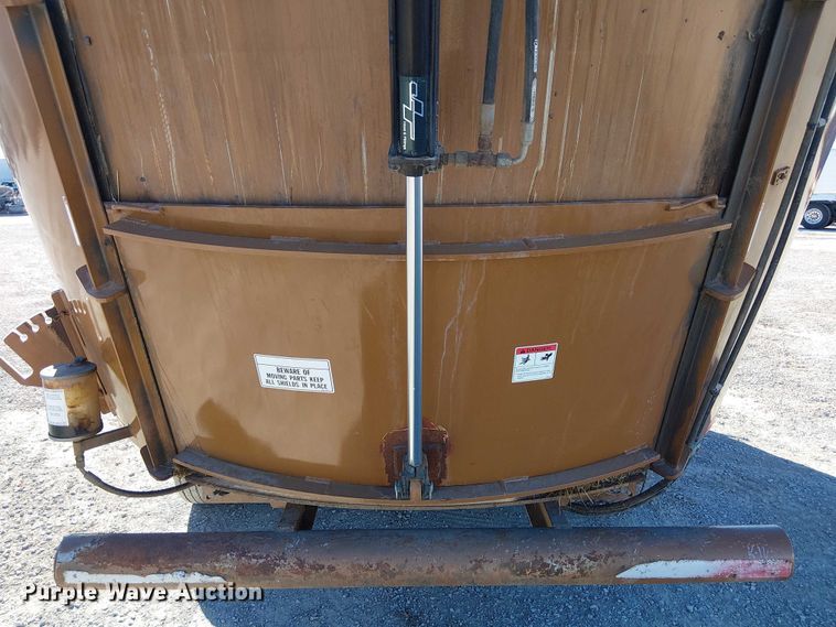 image for item FK0540 Kirby LP1400  bale processor