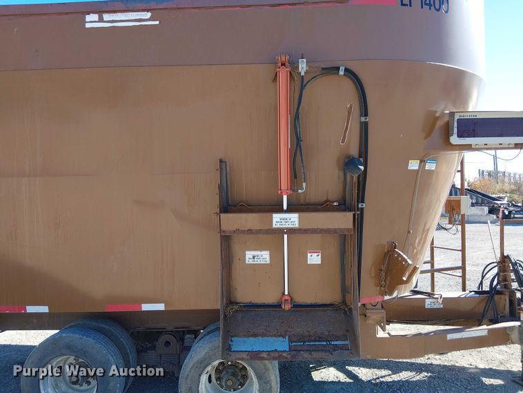 image for item FK0540 Kirby LP1400  bale processor