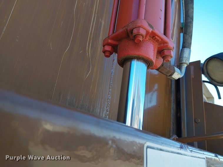 image for item FK0540 Kirby LP1400  bale processor