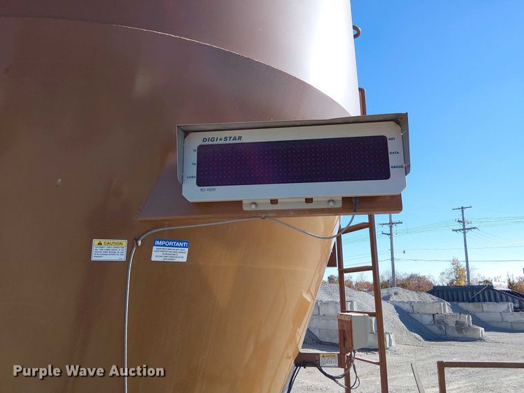 image for item FK0540 Kirby LP1400  bale processor