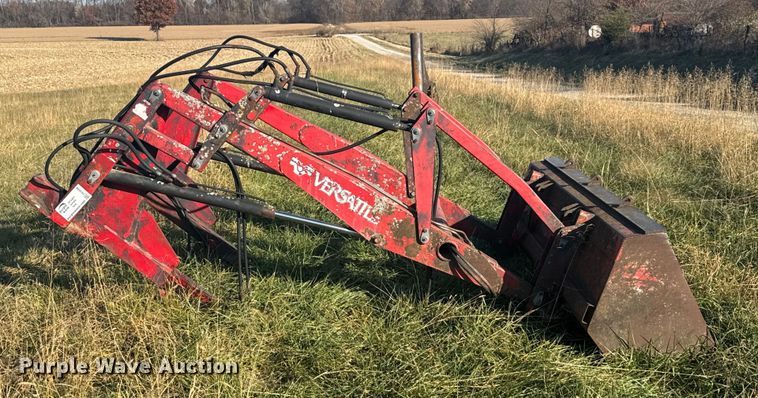 image for item FK0586 Versatile 2360 loader