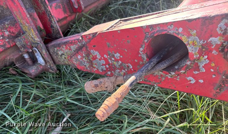 image for item FK0586 Versatile 2360 loader