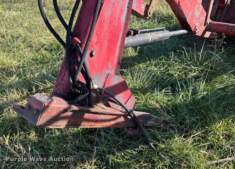 image for item FK0586 Versatile 2360 loader