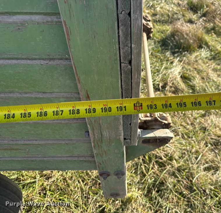 image for item FK0589 John Deere 214 silage wagon