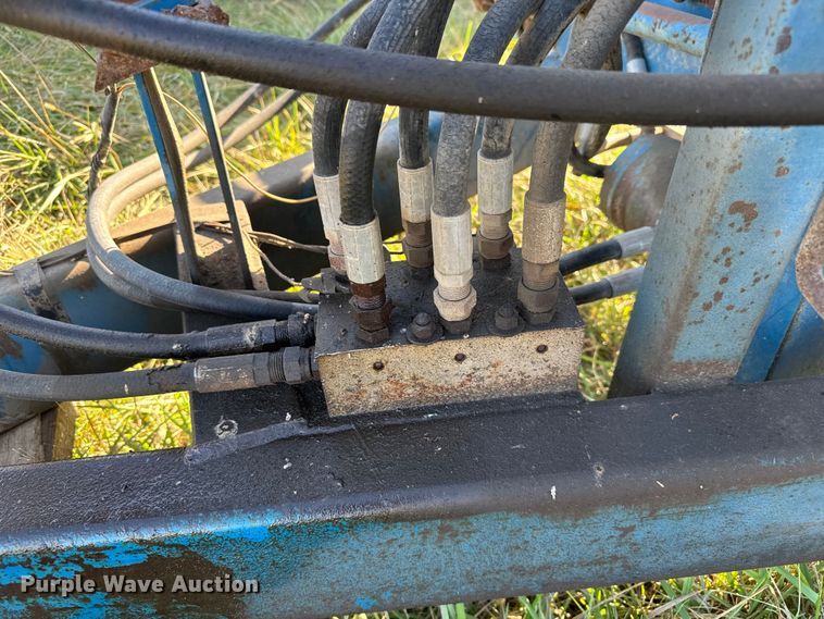 image for item FK0590 Haybuster 256 bale processor with feed wagon