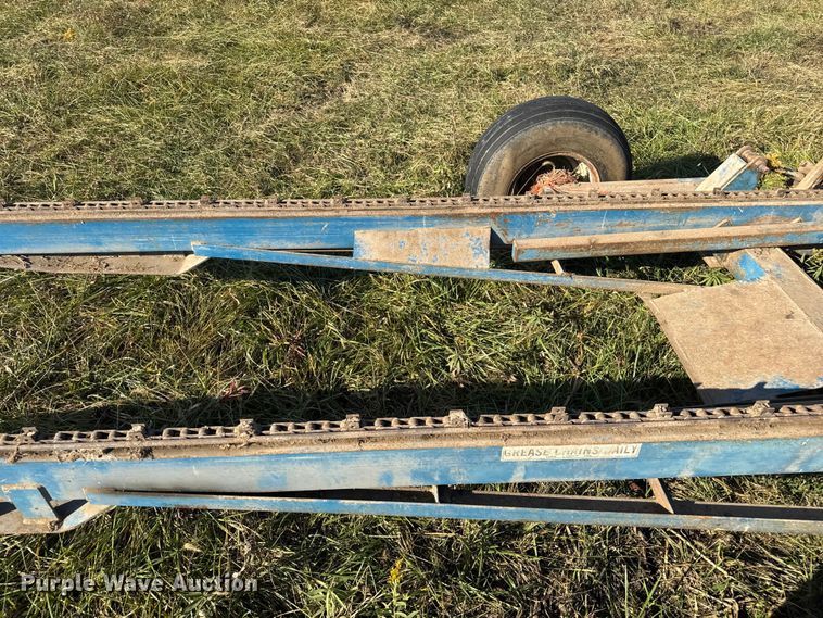 image for item FK0590 Haybuster 256 bale processor with feed wagon