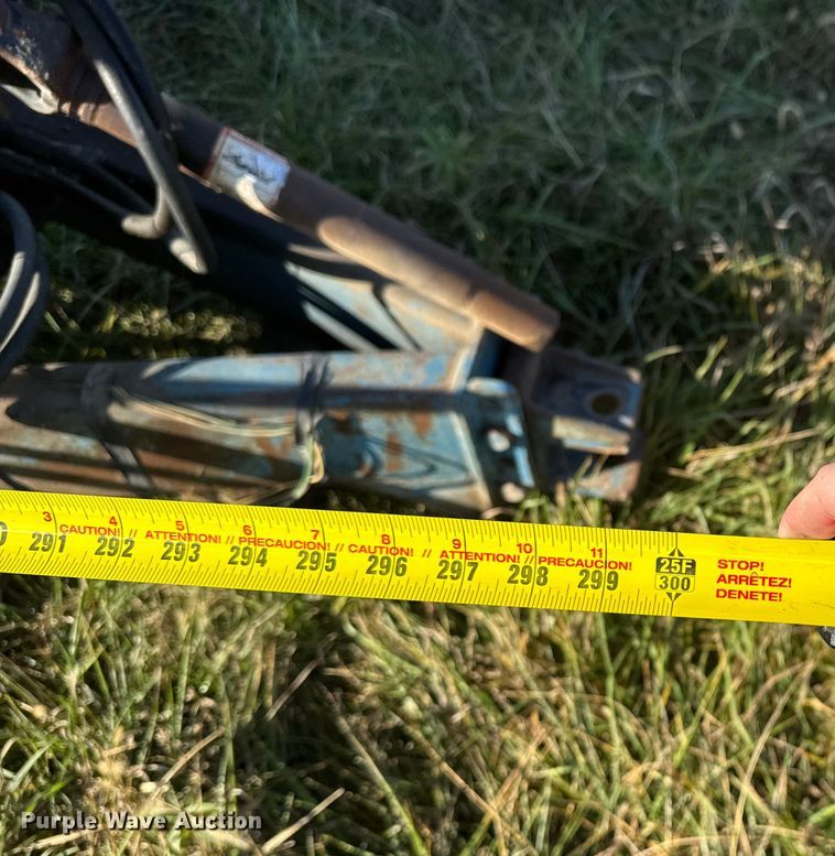 image for item FK0590 Haybuster 256 bale processor with feed wagon