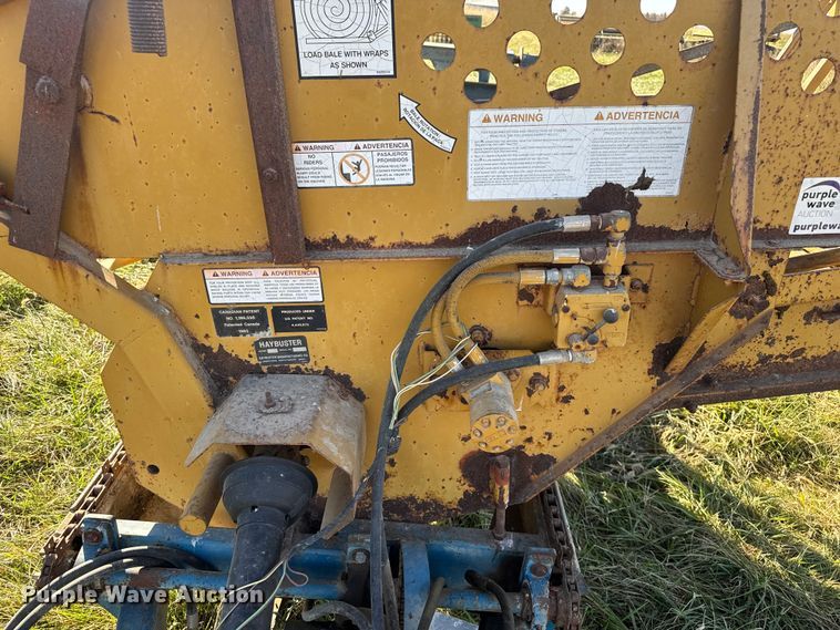 image for item FK0590 Haybuster 256 bale processor with feed wagon