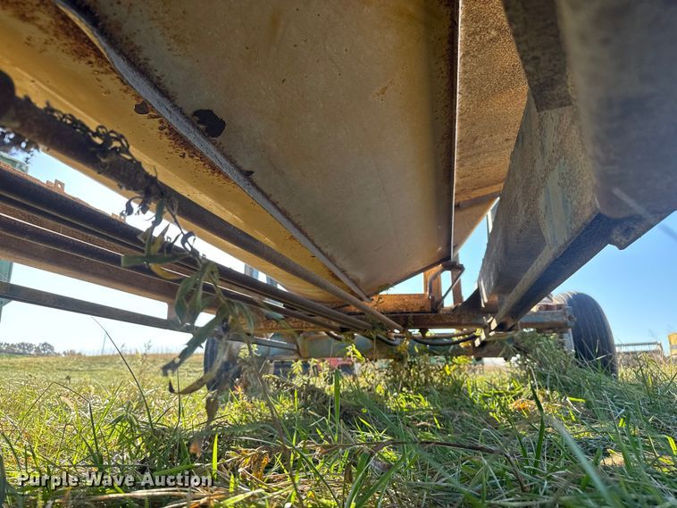 image for item FK0590 Haybuster 256 bale processor with feed wagon