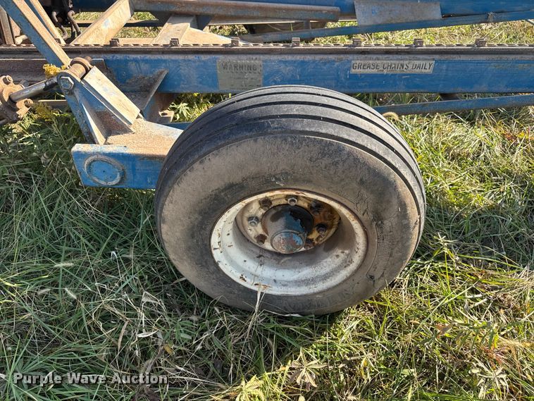 image for item FK0590 Haybuster 256 bale processor with feed wagon