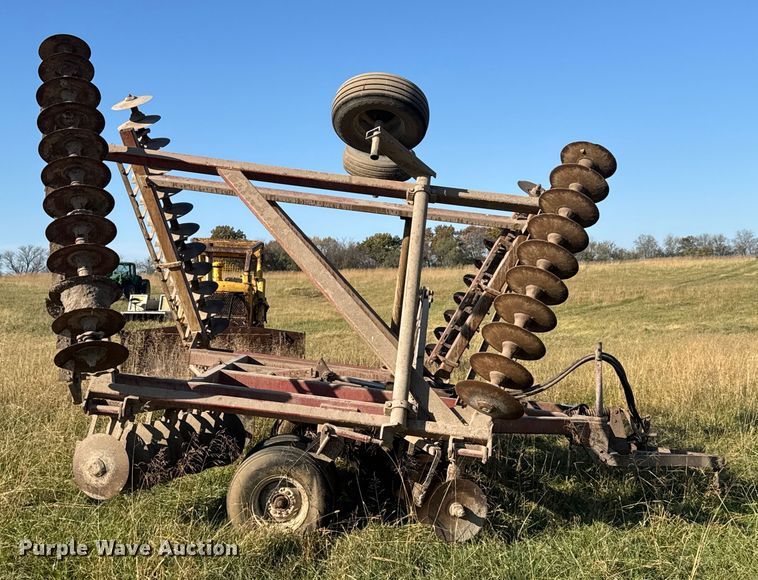 image for item FK0591 International 490 tandem disk