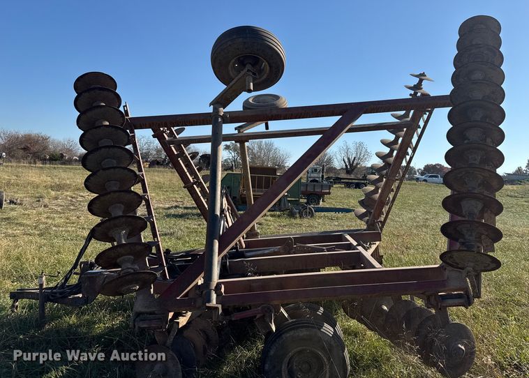 image for item FK0591 International 490 tandem disk