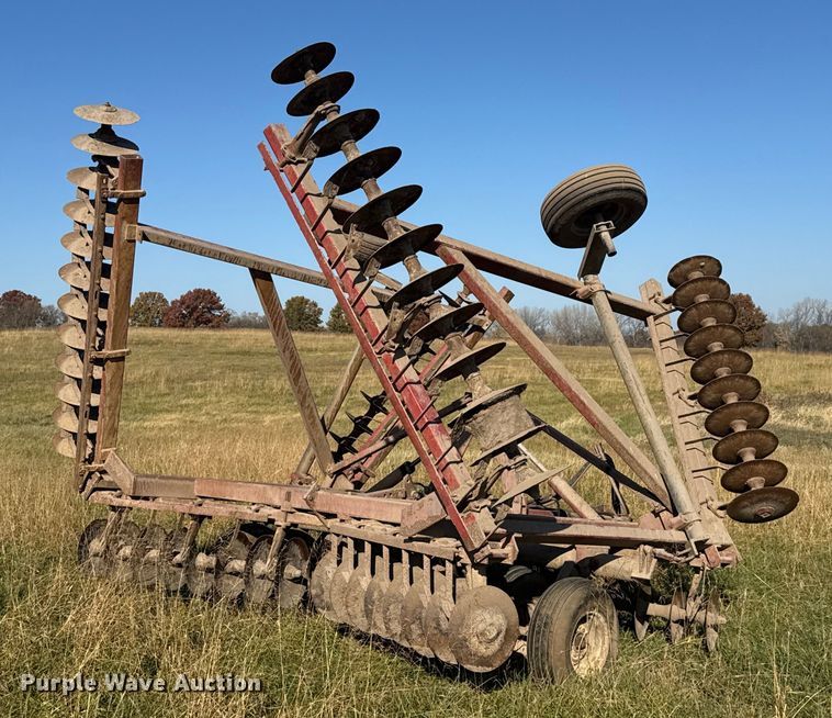 image for item FK0591 International 490 tandem disk