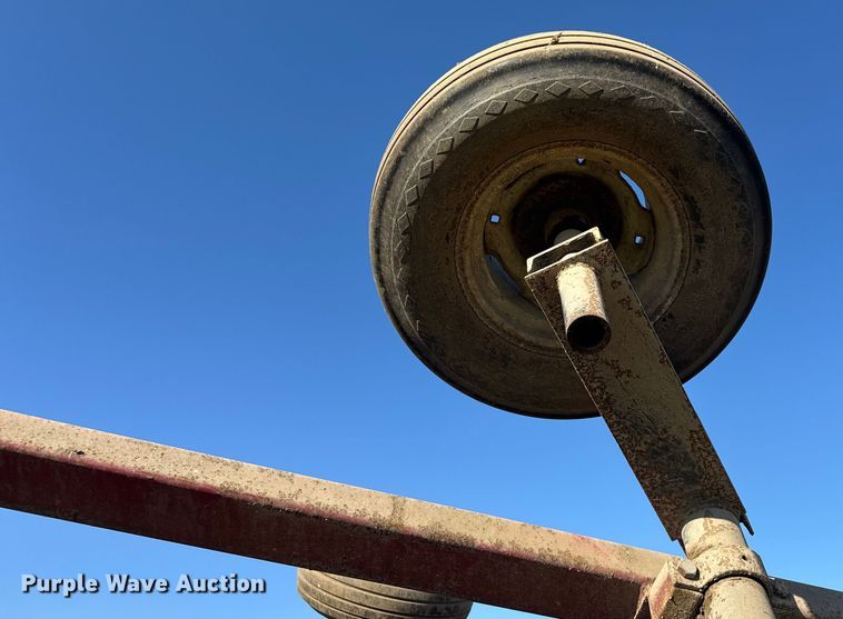 image for item FK0591 International 490 tandem disk