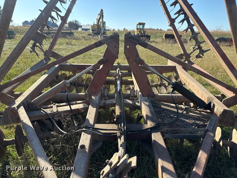 image for item FK0591 International 490 tandem disk