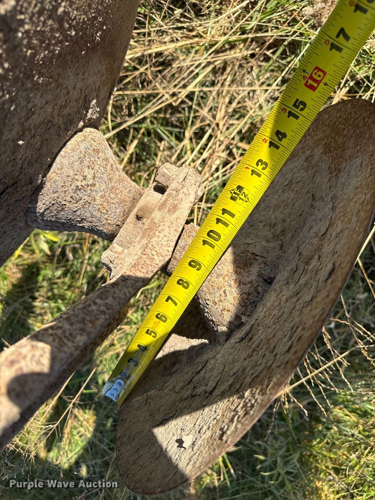 image for item FK0591 International 490 tandem disk