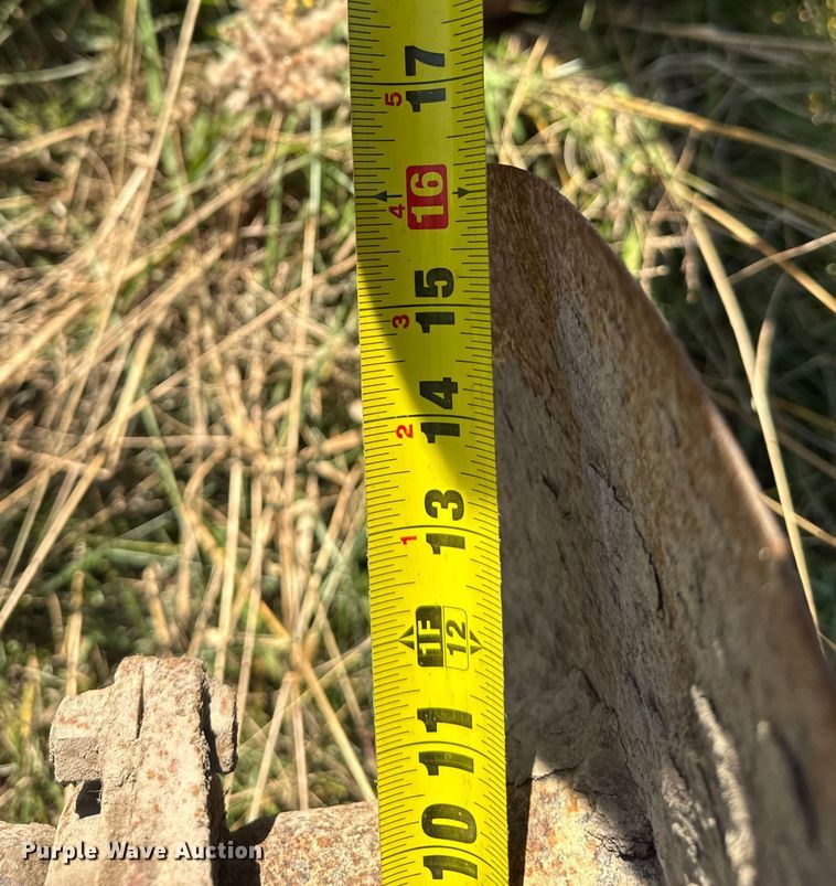 image for item FK0591 International 490 tandem disk