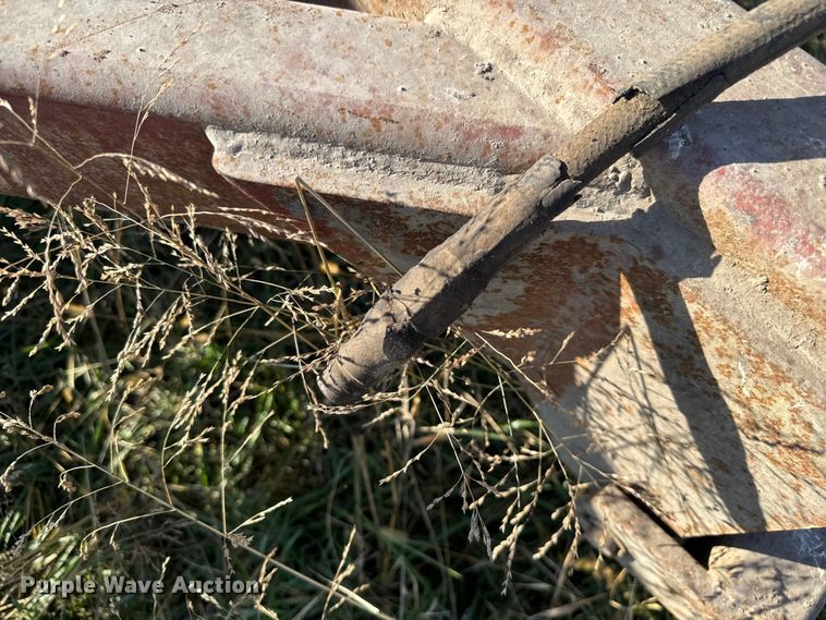 image for item FK0591 International 490 tandem disk