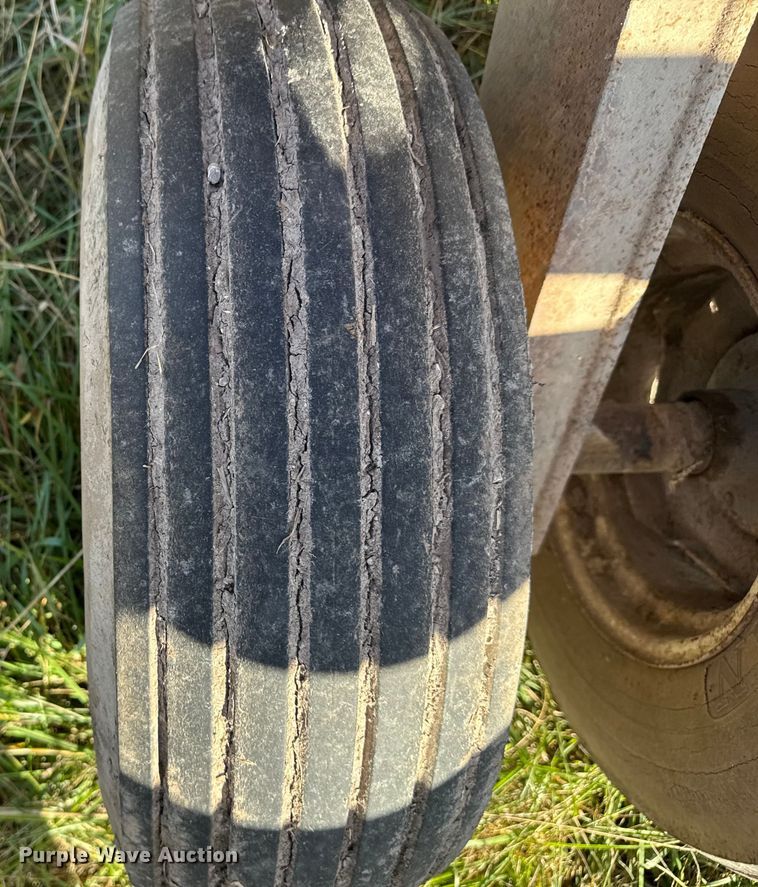 image for item FK0591 International 490 tandem disk