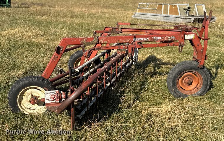 image for item FK0593 Hesston 3950 hay rake